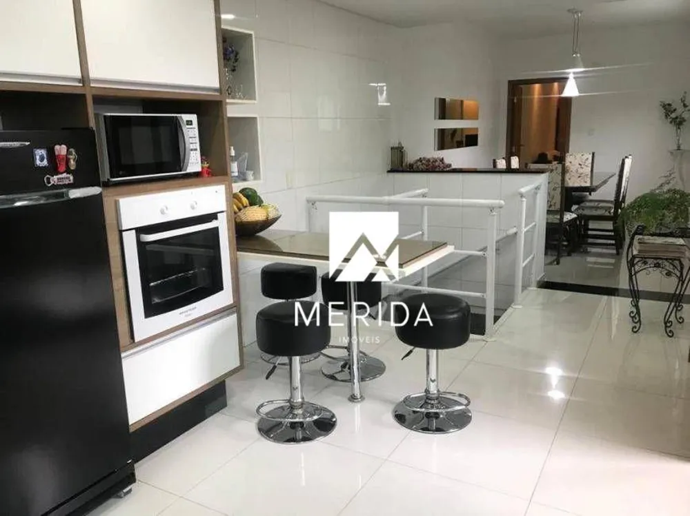 Sobrado, 4 quartos, 360 m² - Foto 1