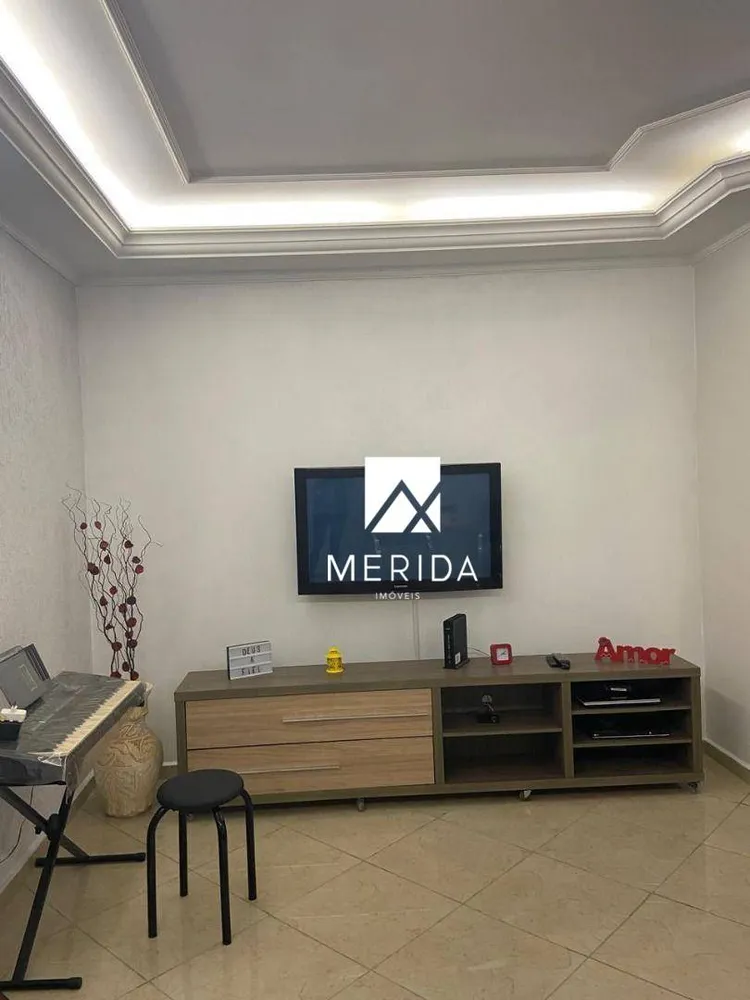 Sobrado, 3 quartos, 238 m² - Foto 1