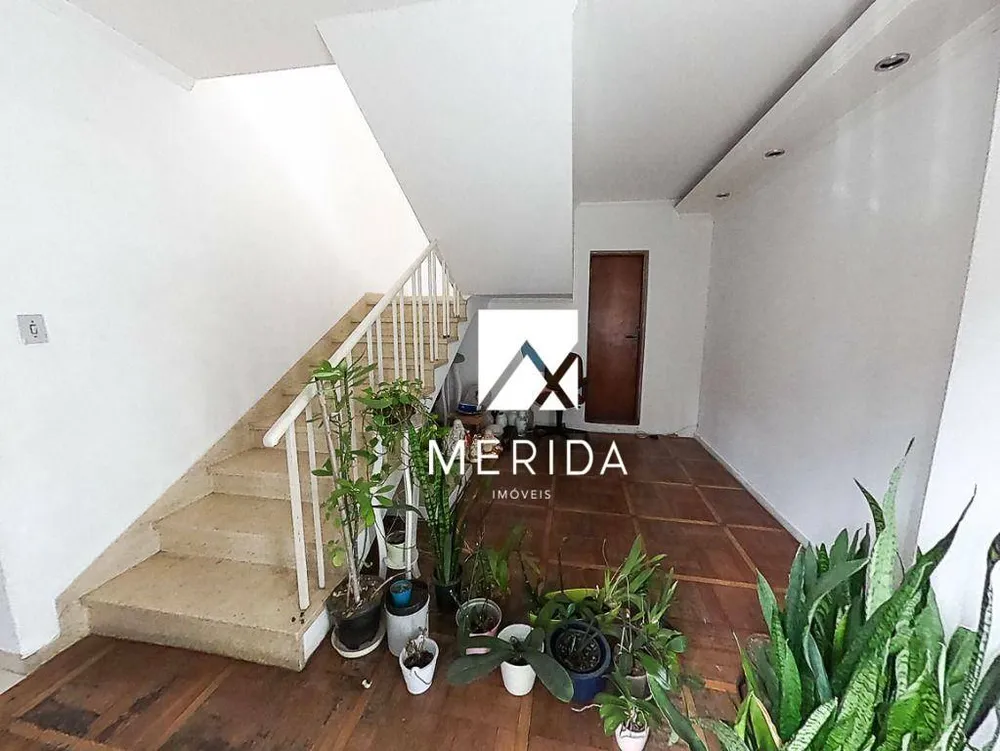 Sobrado, 2 quartos, 337 m² - Foto 1