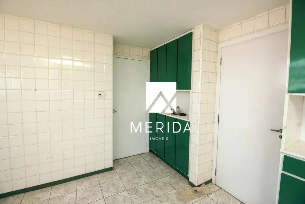 Apartamento, 3 quartos, 175 m² - Foto 2