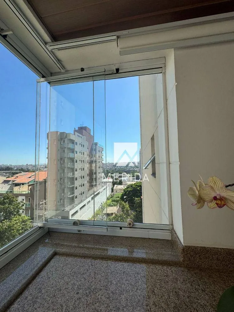 Apartamento, 3 quartos, 132 m² - Foto 2