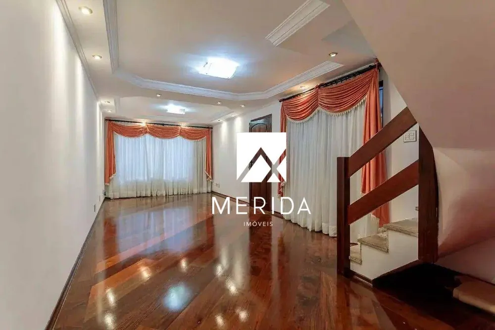 Sobrado, 3 quartos, 211 m² - Foto 1