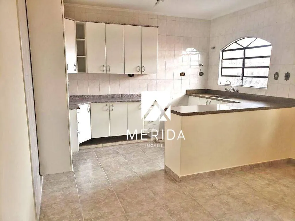 Casa, 2 quartos, 227 m² - Foto 2