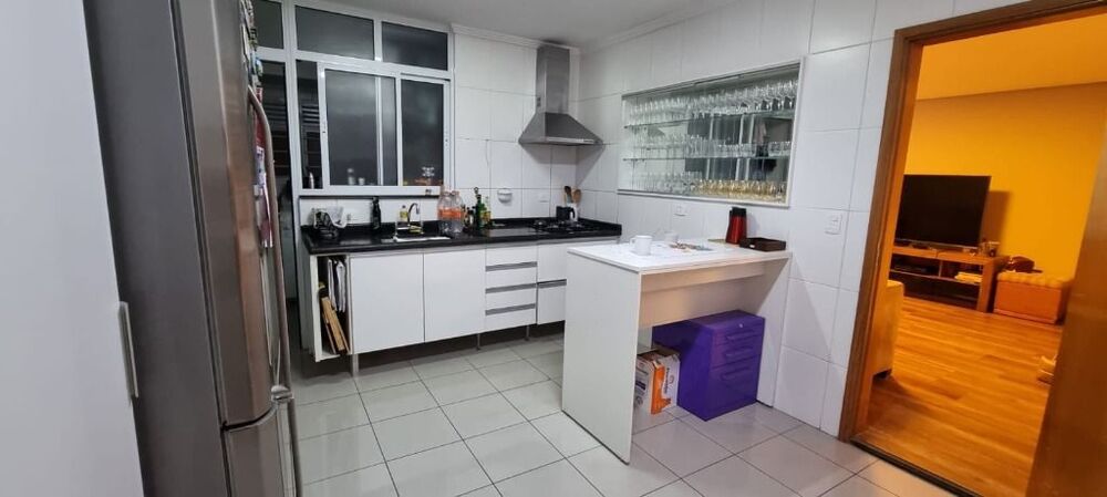 Apartamento à venda com 3 quartos, 134m² - Foto 4