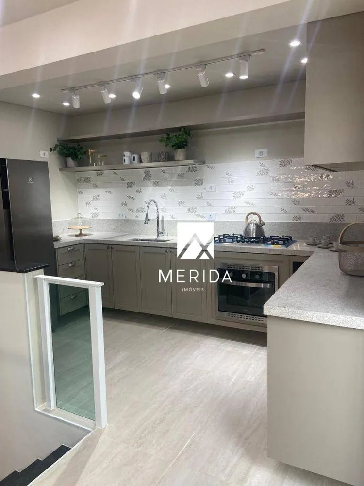 Cobertura, 3 quartos, 166 m² - Foto 2
