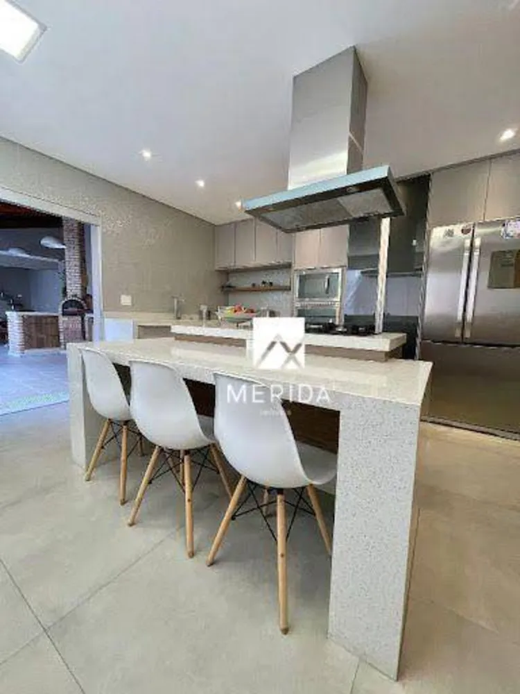 Sobrado, 3 quartos, 316 m² - Foto 4