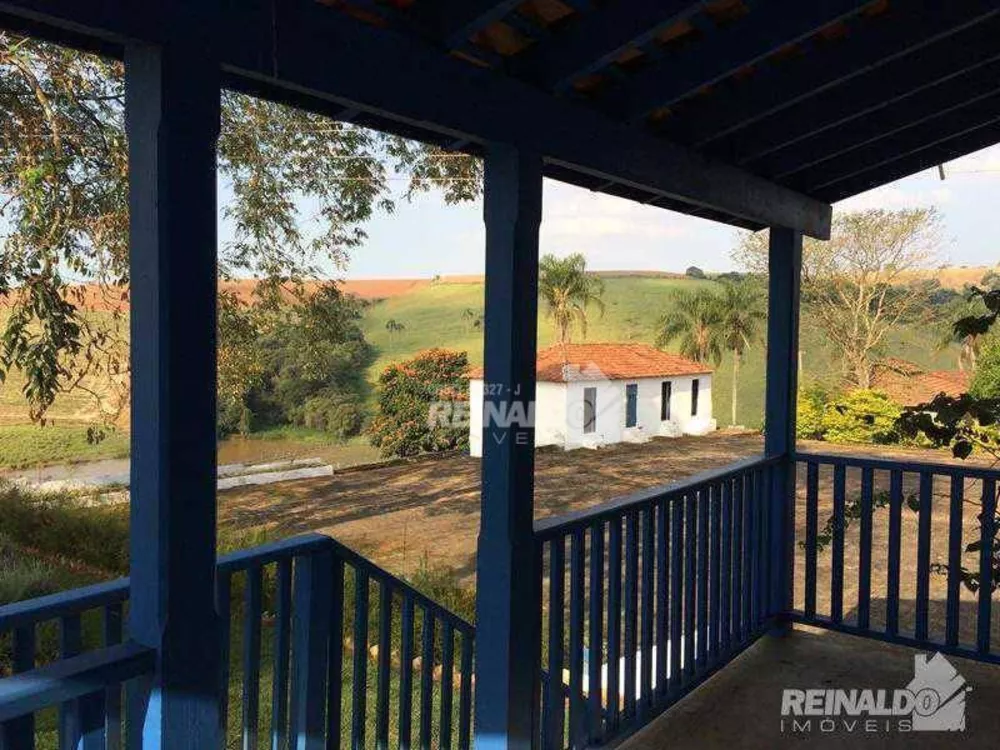 Haras e Área Rural Padrão à venda com 2 quartos, 1400m² - Foto 5