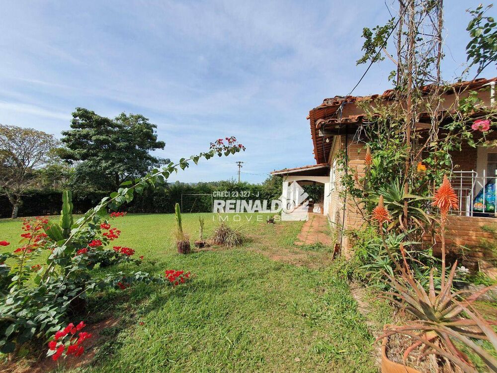 Chácara à venda com 2 quartos, 327m² - Foto 10