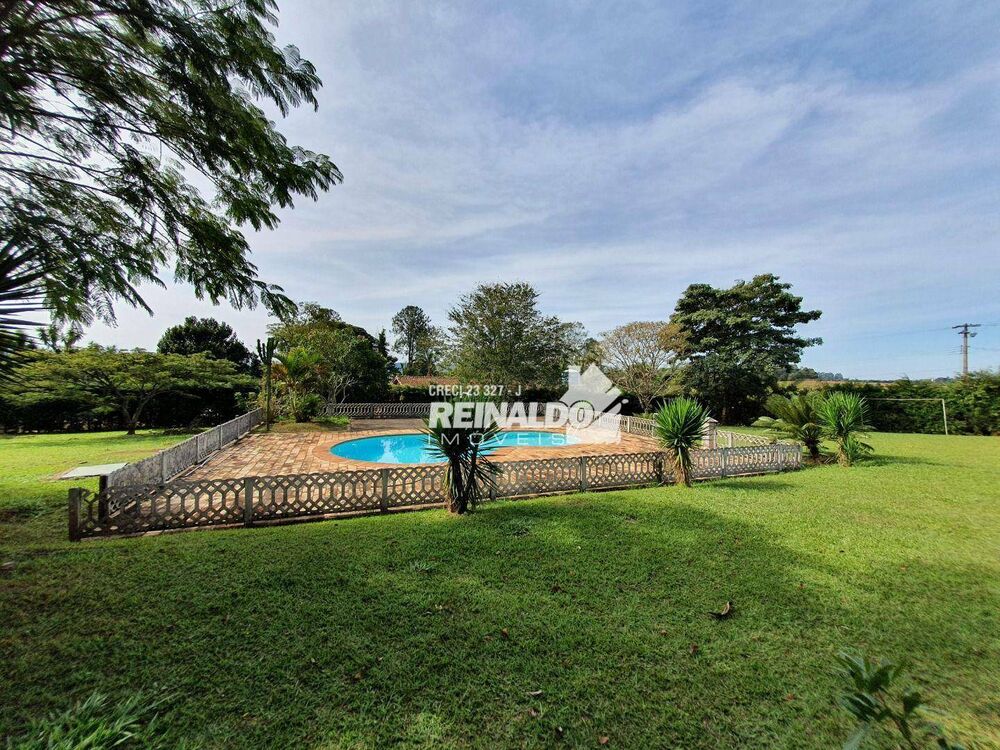 Chácara à venda com 2 quartos, 327m² - Foto 18