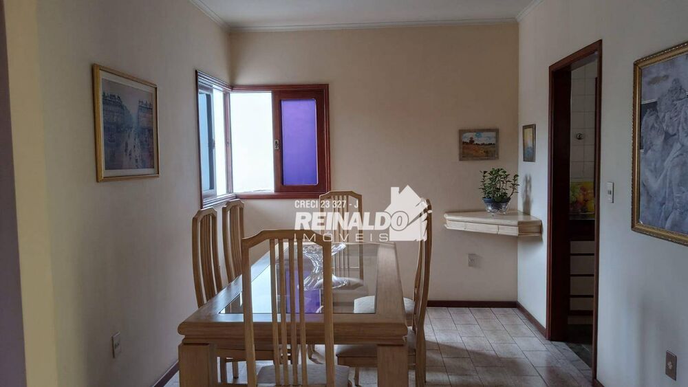 Casa, 3 quartos, 211 m² - Foto 1