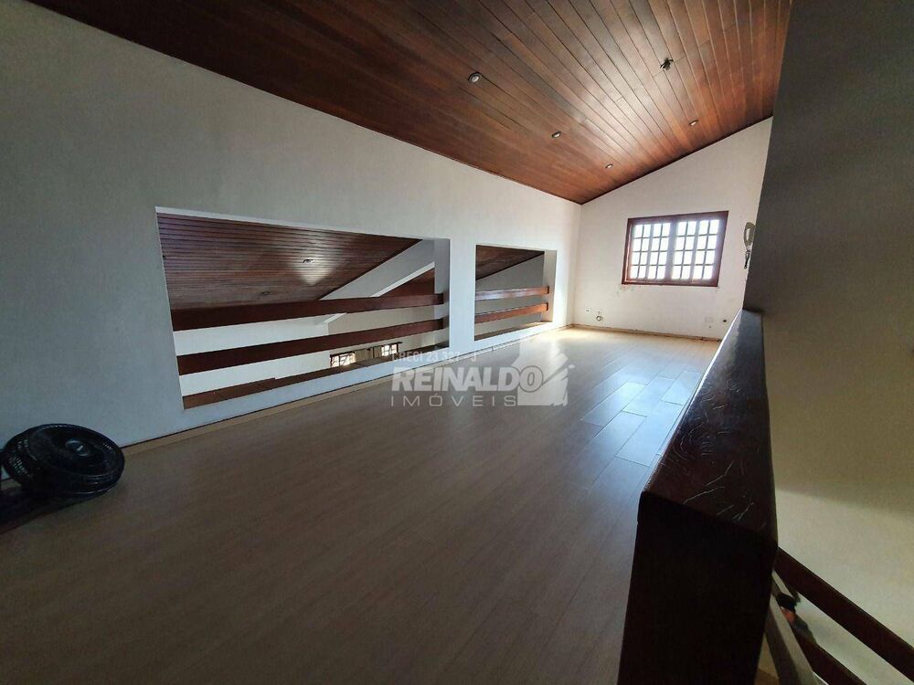 Casa, 4 quartos, 287 m² - Foto 2