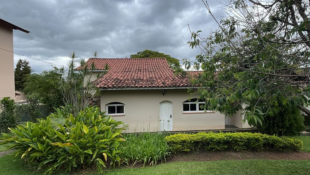 Casa de Condomínio à venda com 4 quartos, 280m² - Foto 1