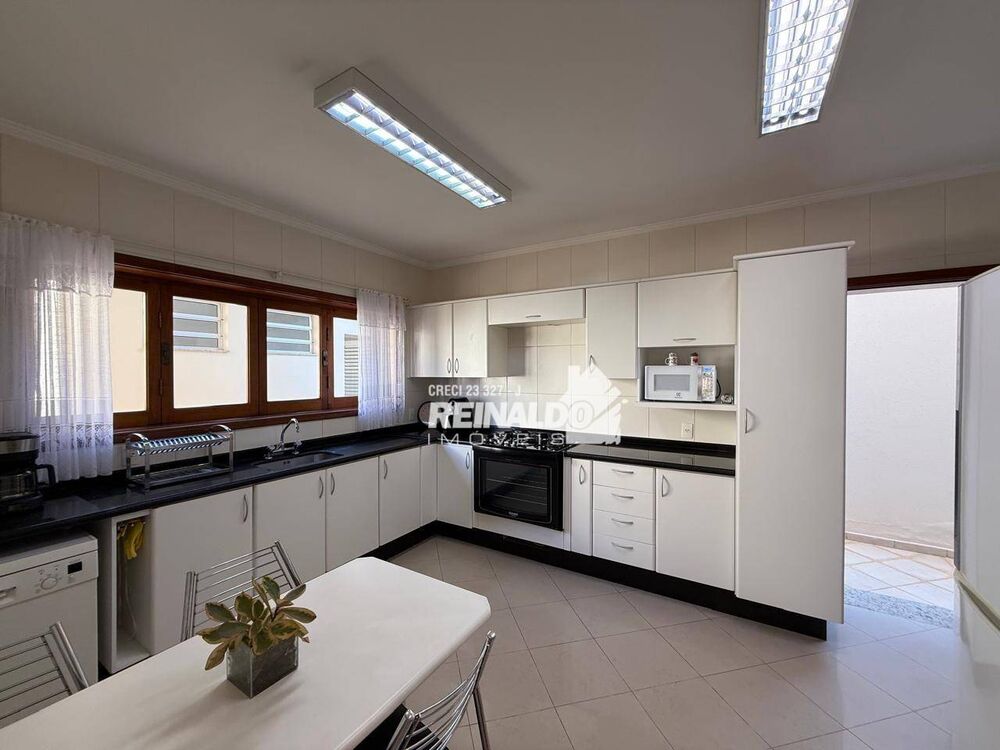 Casa, 4 quartos, 248 m² - Foto 17
