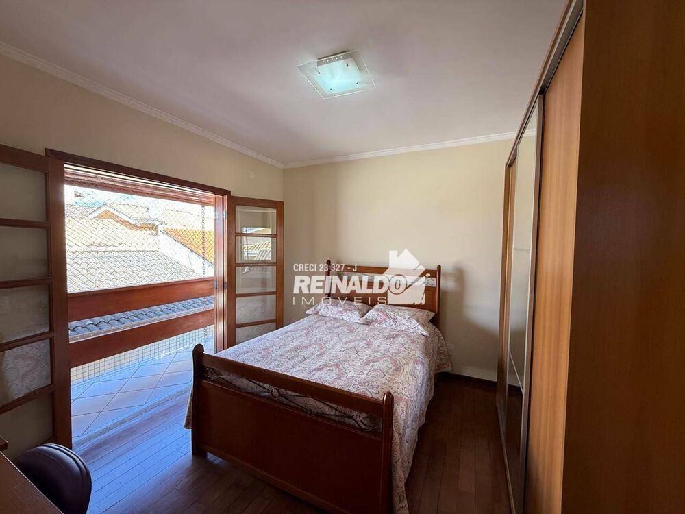 Casa, 4 quartos, 248 m² - Foto 5