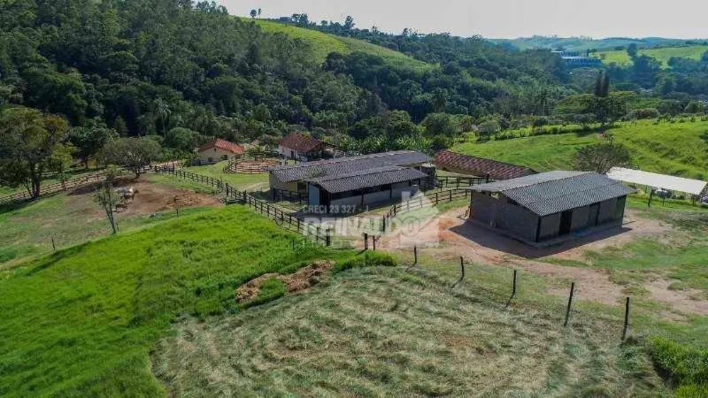 Sítio, 9 quartos, 66 m² - Foto 4