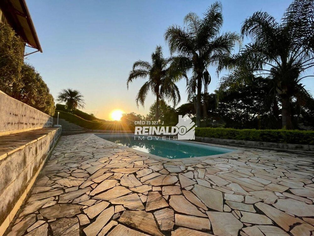 Chácara à venda com 4 quartos, 369m² - Foto 16