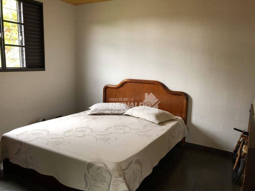 Chácara à venda com 4 quartos, 369m² - Foto 3