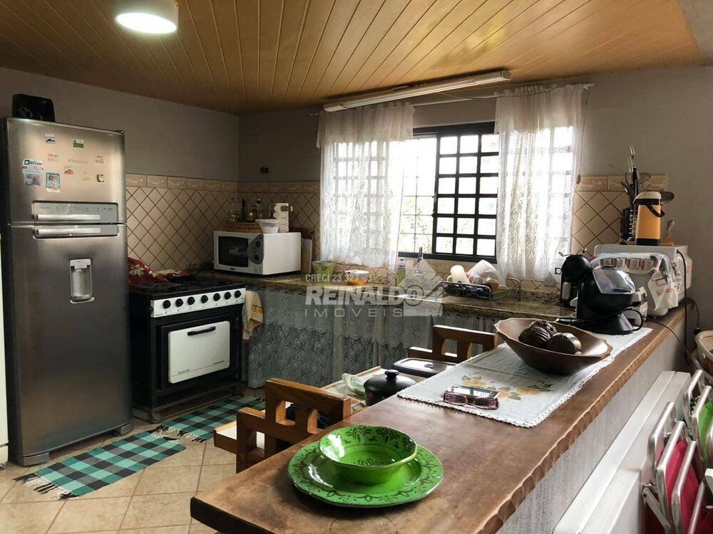 Chácara à venda com 4 quartos, 369m² - Foto 4