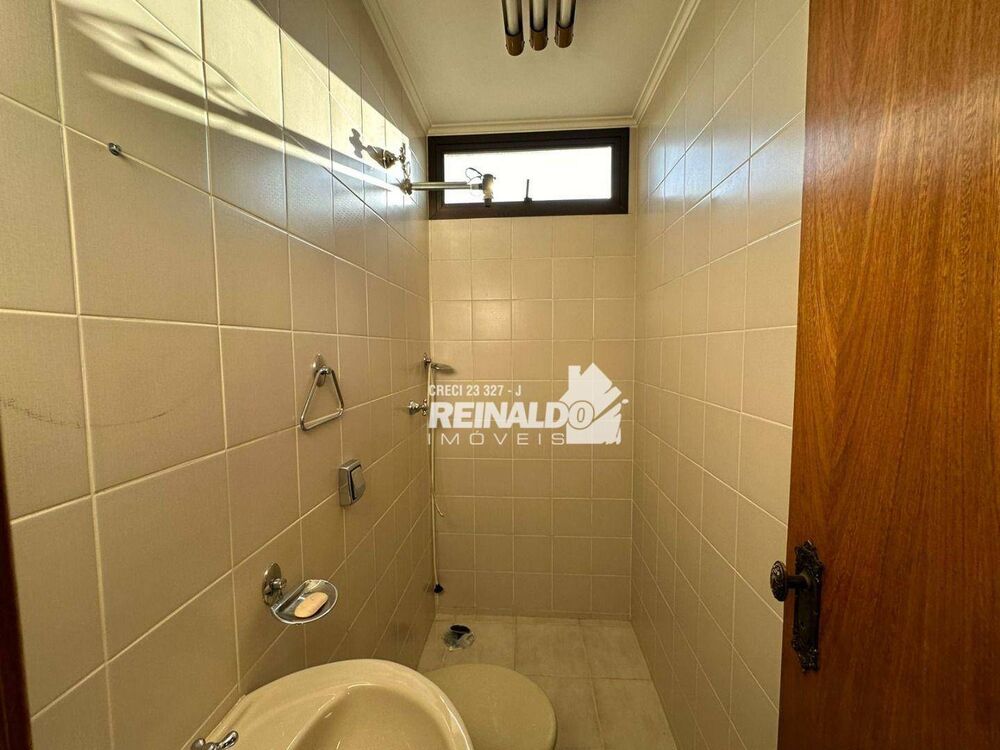 Apartamento à venda com 3 quartos, 200m² - Foto 11