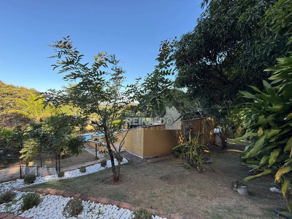 Chácara, 4 quartos, 2539 m² - Foto 1