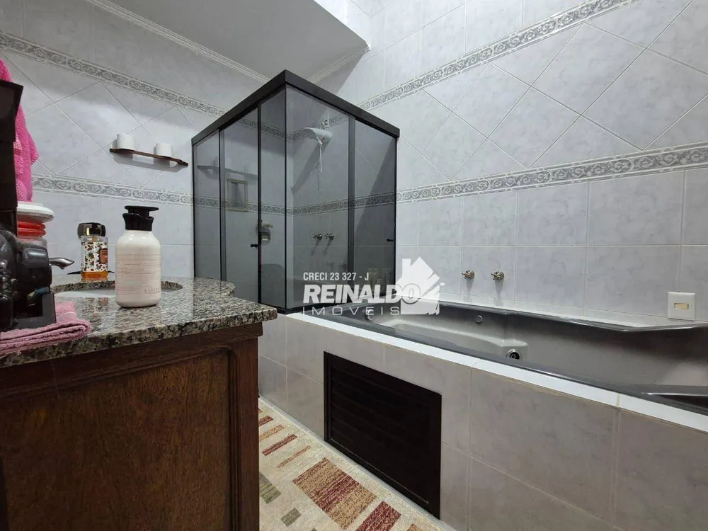 Casa, 3 quartos, 237 m² - Foto 16