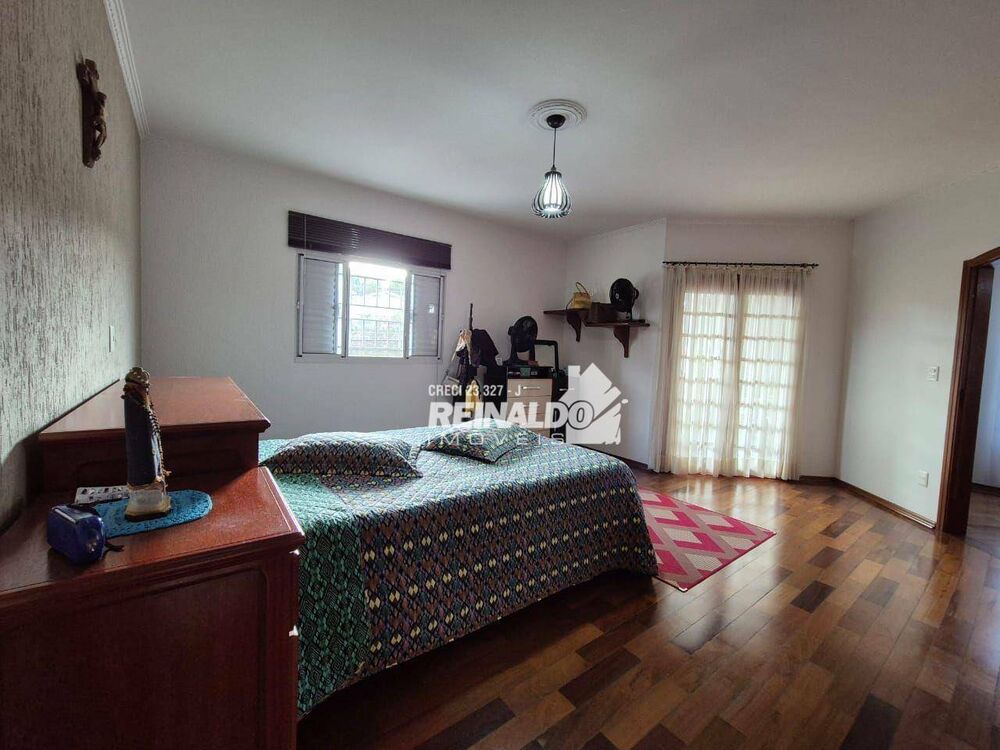 Casa, 3 quartos, 237 m² - Foto 10