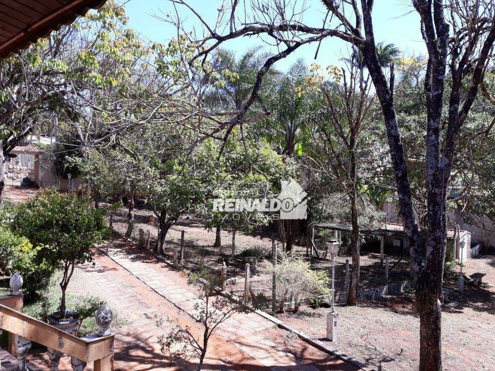 Chácara à venda com 2 quartos, 340m² - Foto 9