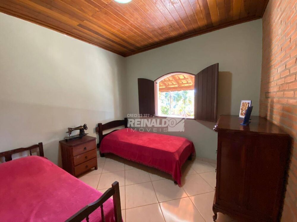 Chácara à venda com 4 quartos, 274m² - Foto 18