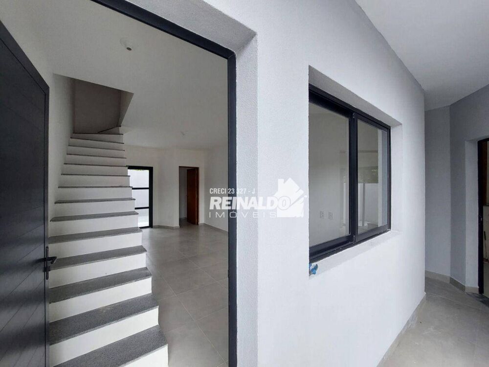 Casa para alugar com 2 quartos, 60m² - Foto 1
