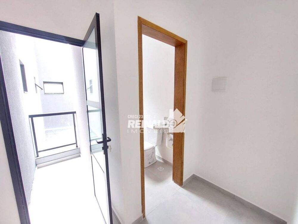 Casa para alugar com 2 quartos, 60m² - Foto 11