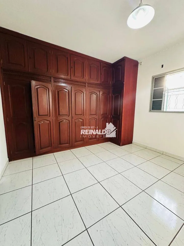 Casa, 3 quartos, 250 m² - Foto 6