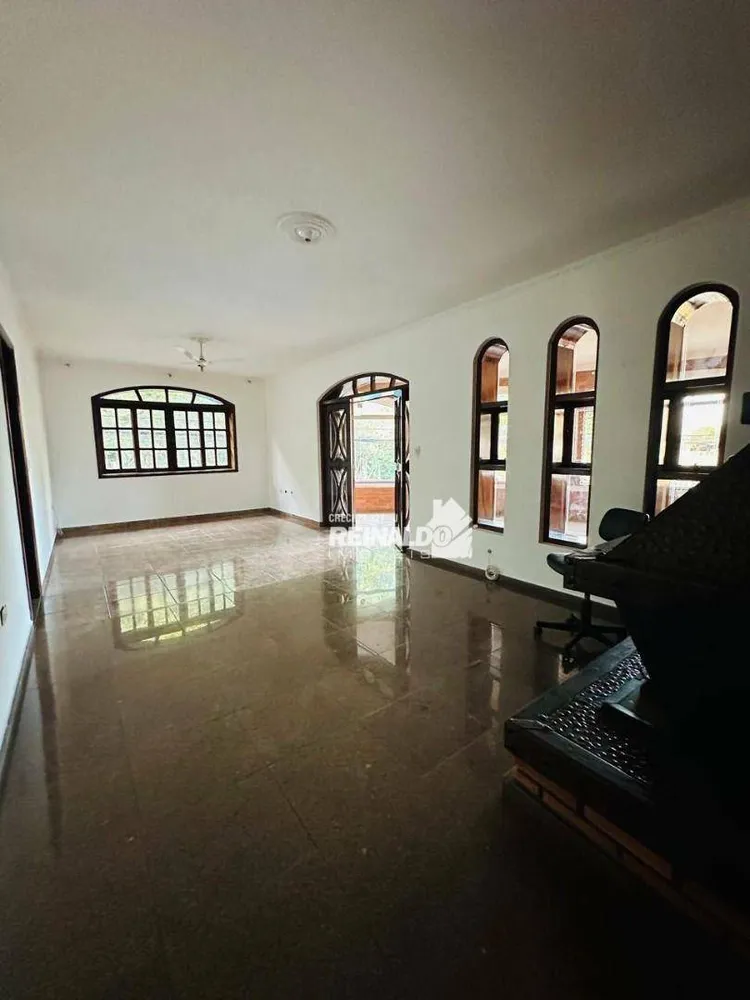 Casa, 3 quartos, 250 m² - Foto 2