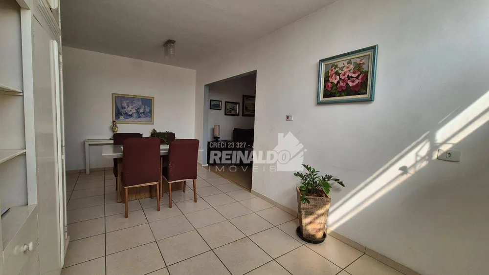 Casa, 3 quartos, 218 m² - Foto 1