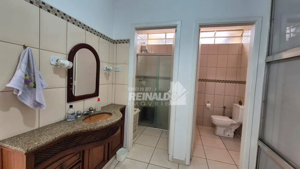 Casa, 3 quartos, 218 m² - Foto 2