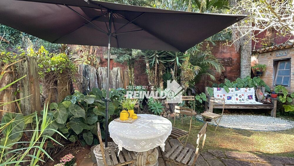 Sítio à venda com 3 quartos, 1000m² - Foto 1
