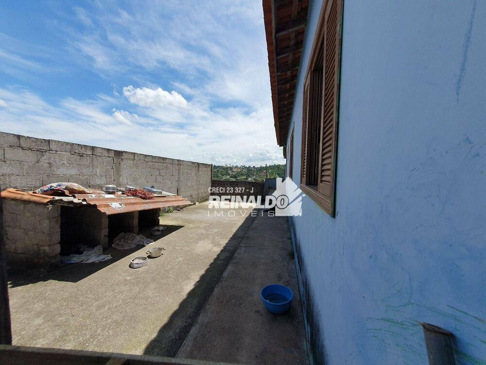 Chácara à venda com 6 quartos, 351m² - Foto 12