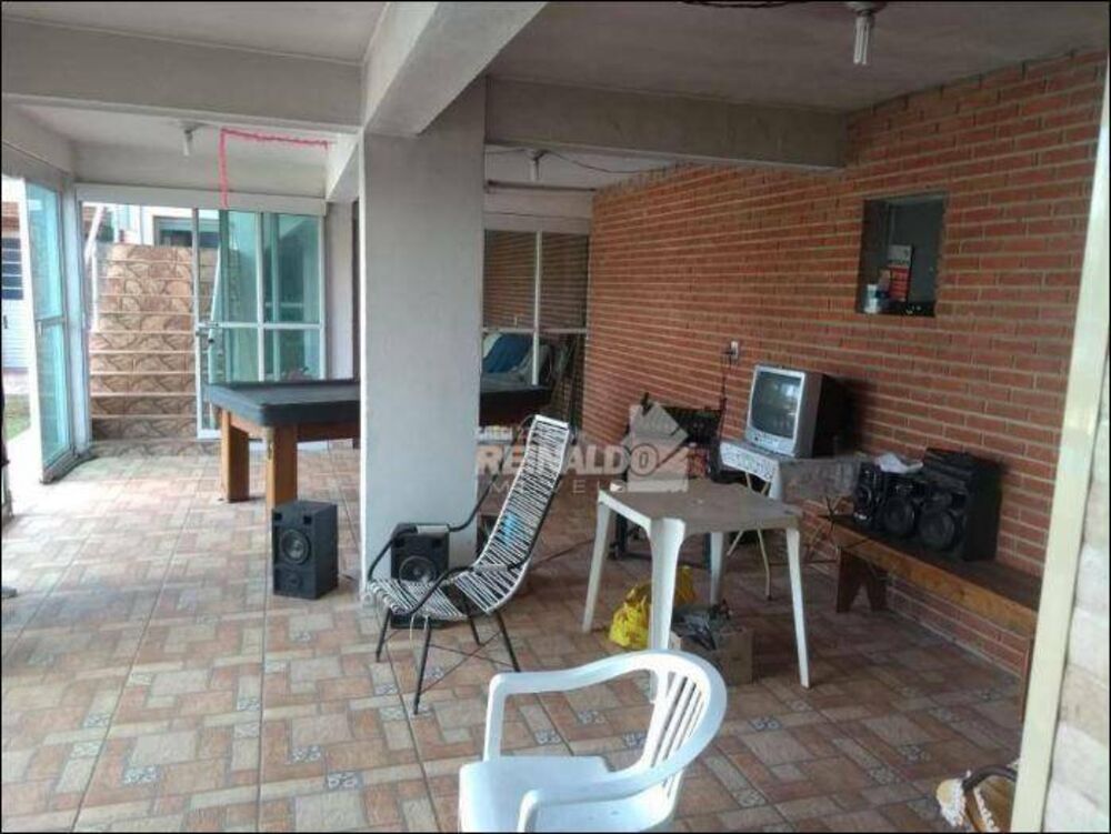 Chácara à venda com 5 quartos, 300m² - Foto 11
