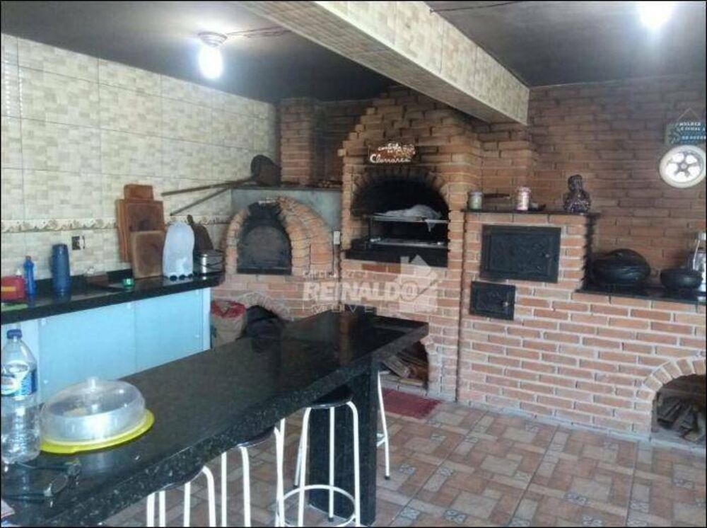 Chácara à venda com 5 quartos, 300m² - Foto 6