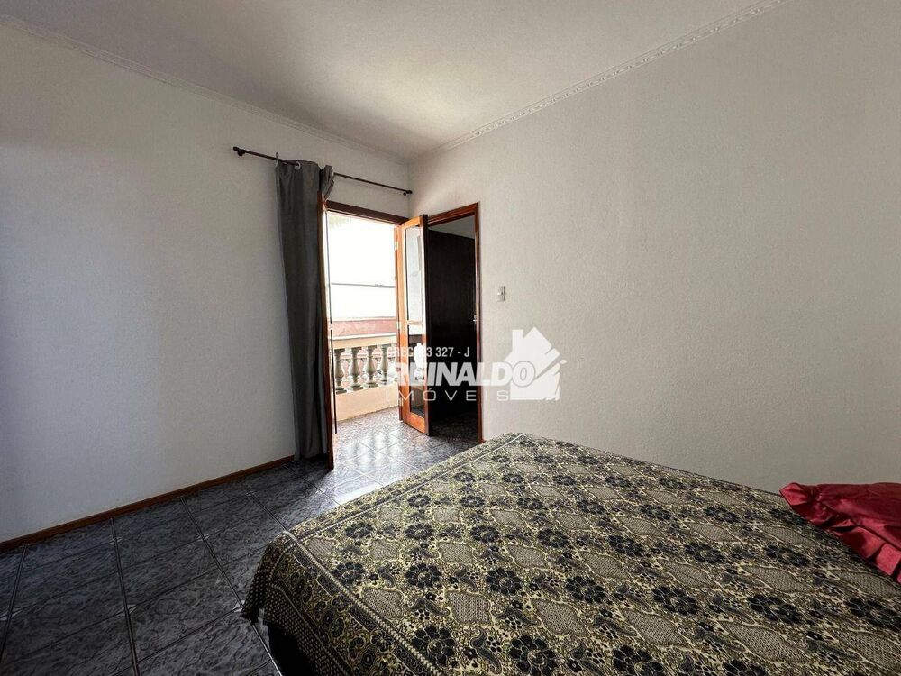 Casa, 3 quartos, 171 m² - Foto 2