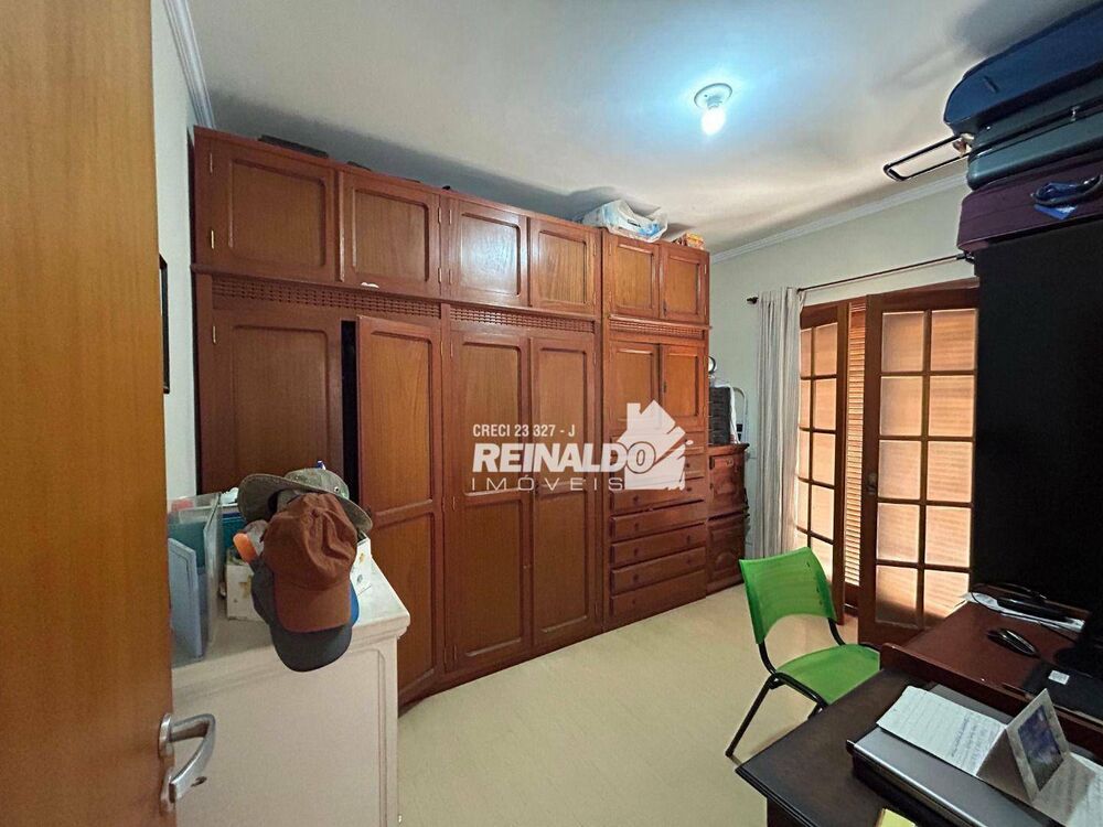 Casa, 3 quartos, 247 m² - Foto 15