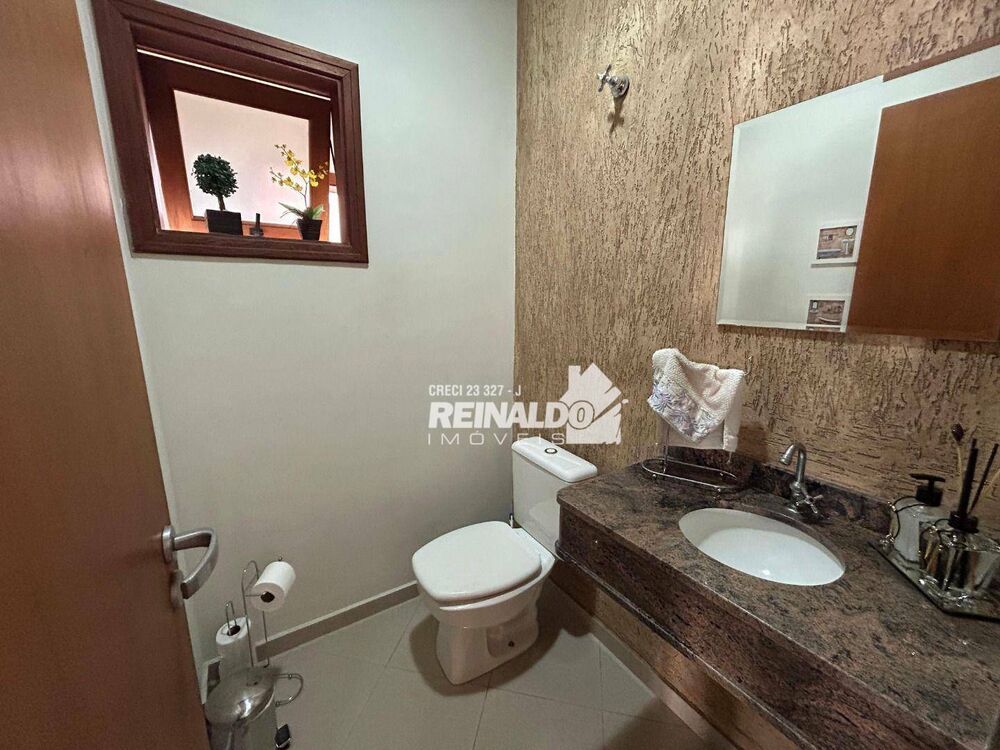 Casa, 3 quartos, 247 m² - Foto 10
