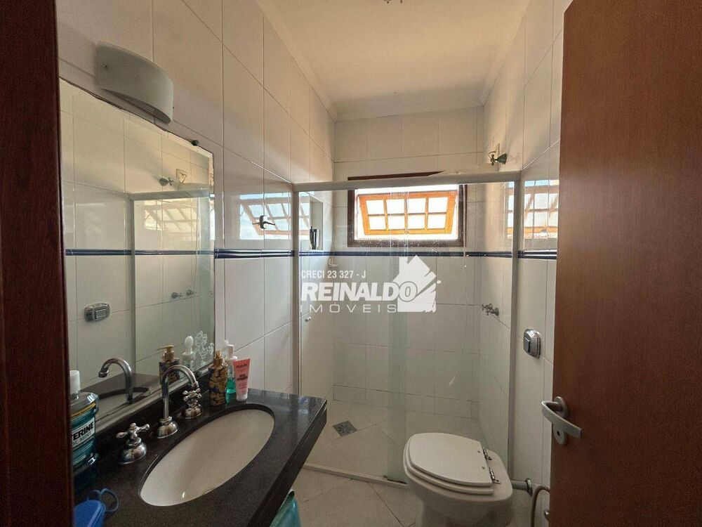 Casa, 3 quartos, 247 m² - Foto 3
