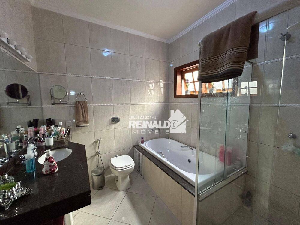 Casa, 3 quartos, 247 m² - Foto 7