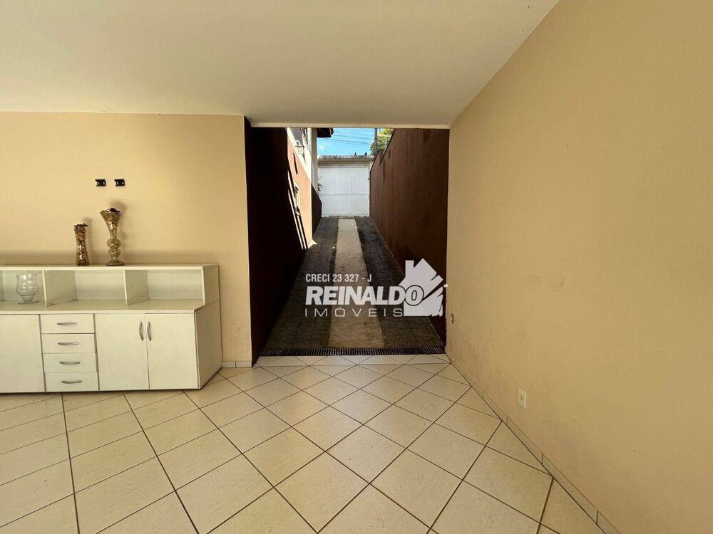 Casa, 3 quartos, 247 m² - Foto 19