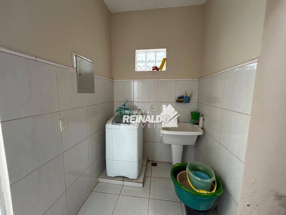Casa, 3 quartos, 247 m² - Foto 1