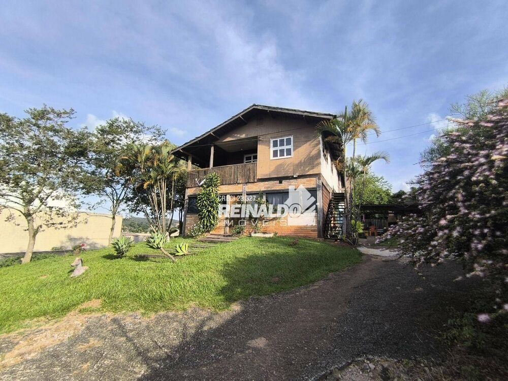 Chácara, 4 quartos, 2137 m² - Foto 1