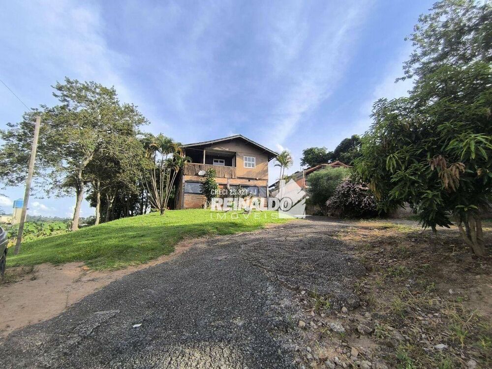 Chácara, 4 quartos, 2137 m² - Foto 2