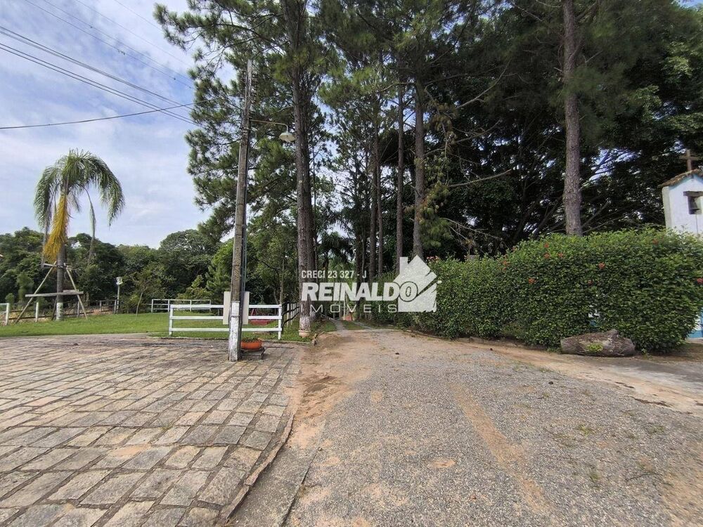 Fazenda à venda com 3 quartos, 1500m² - Foto 1