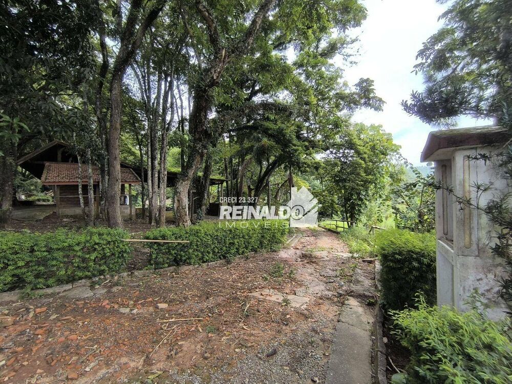 Fazenda à venda com 3 quartos, 1500m² - Foto 2