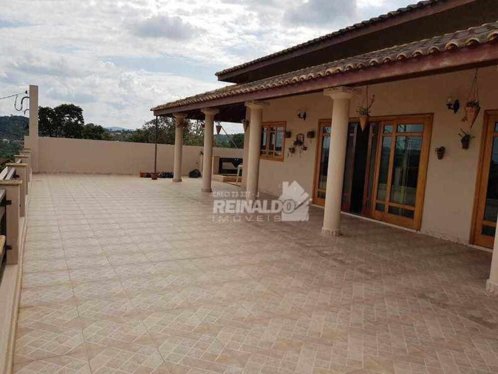 Chácara à venda com 3 quartos, 583m² - Foto 1